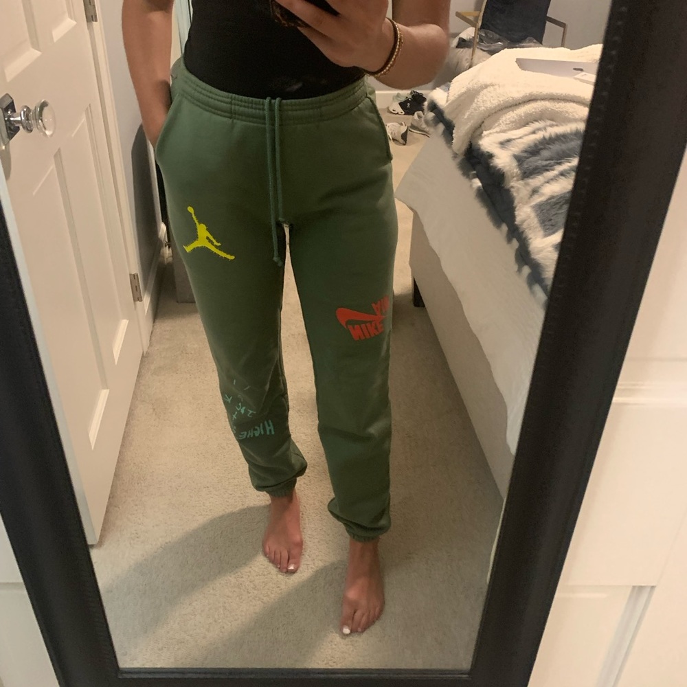 Cactus Jack Highest in the Room x Jordan/Nike Collab green sweatpants - Picture 1 of 6